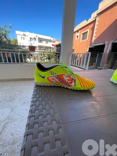 nike football shoes for more info call 76468002