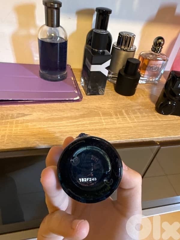 versace blue jeans 1