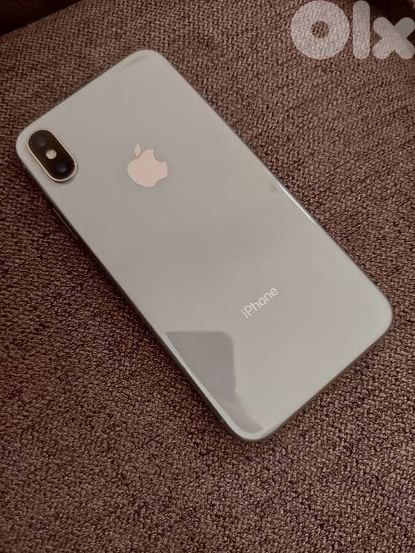 iPhone x 256gb 100$ ma3 airpods 3 1