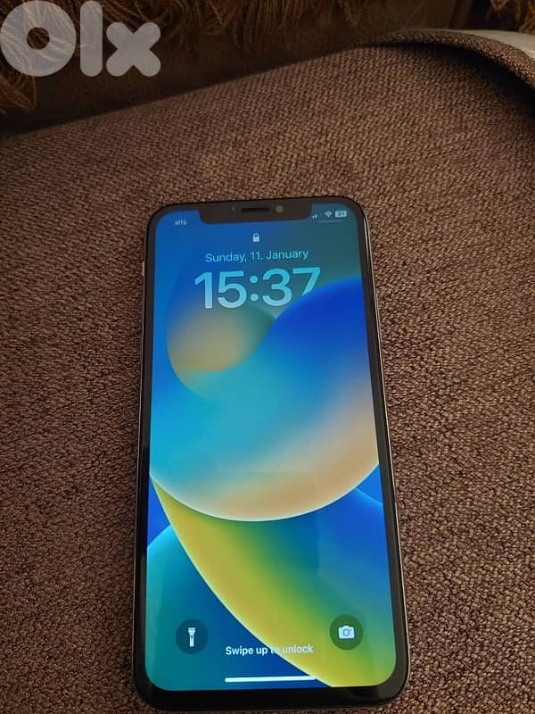 iPhone x 256gb 100$ ma3 airpods 3 3