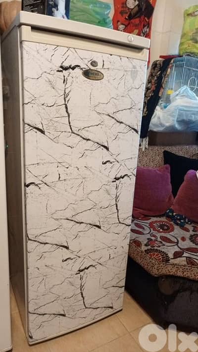 ثلاجة ٨ جوارير