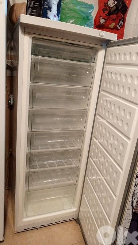 ثلاجة ٨ جوارير 1