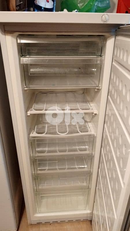 ثلاجة ٨ جوارير 2