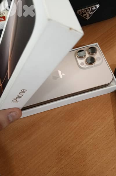 16 pro max 100% battery charged 59 times fiyo kafele la ba3ed 6 month