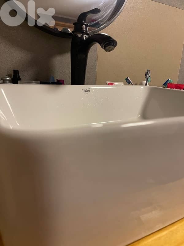 مغسلة Milano مع كابين 3