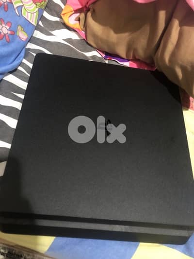 ps4 slim 1tb half used 6months warranty