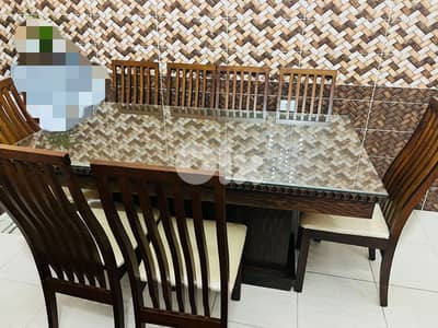 dining table  طاولة سفرة