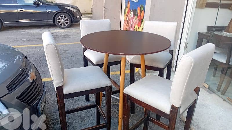 كراسي طاولي إيطالي 1