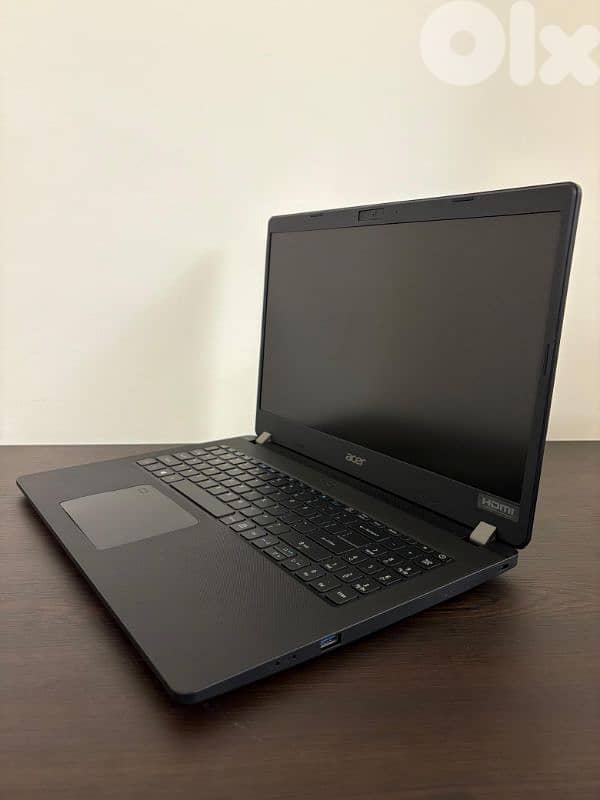 Acer TravelMate P215-52 series 1