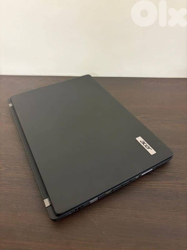 Acer TravelMate P215-52 series 4