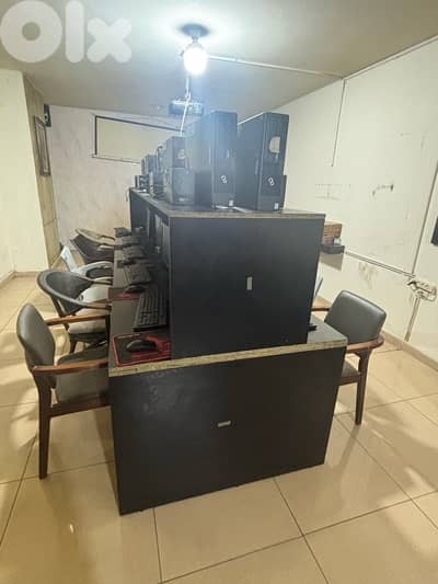 coffe shop.     كافيه