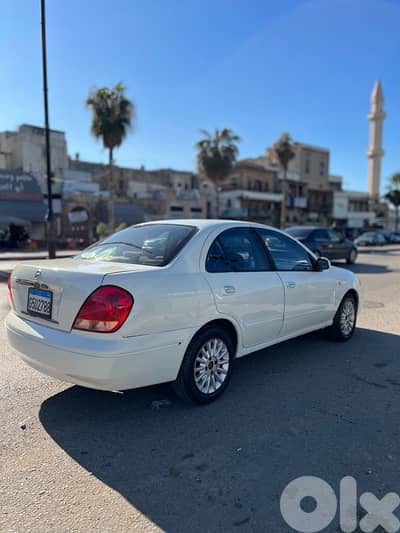 Nissan Sunny 2009