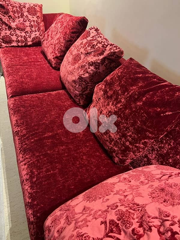 Sofa like brand new (homecity furniture) 2