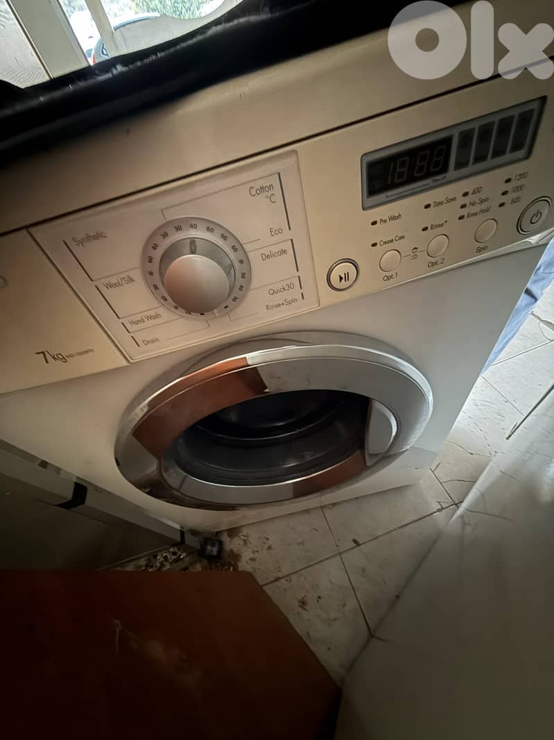 4 pieces - washer dryer jelleye fridge 1