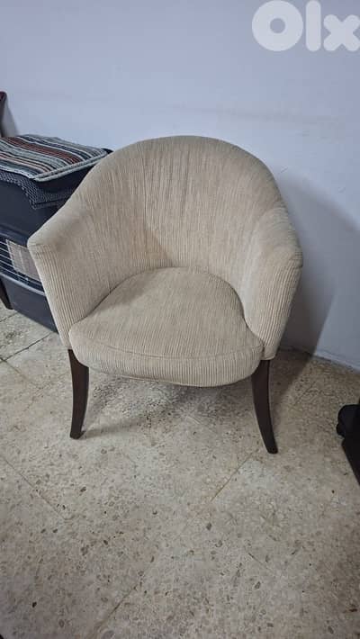 2 Armchairs مقعدين