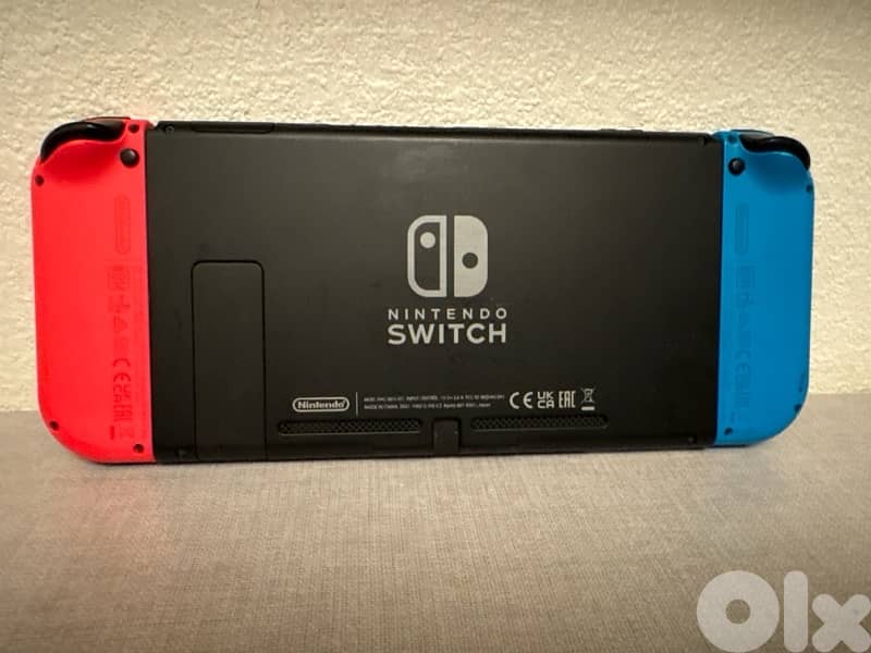 Base Nintendo Switch 2 used as new, for the best price 3
