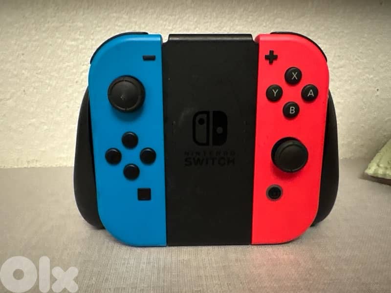 Base Nintendo Switch 2 used as new, for the best price 5