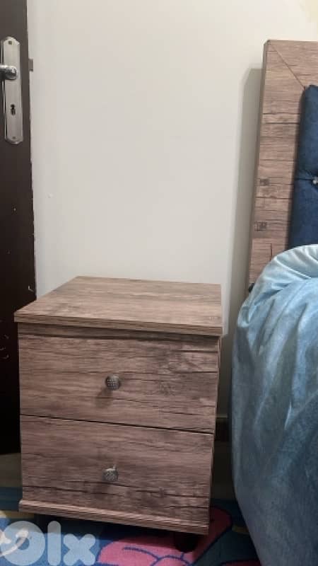 غرفة نوم عصرية بحالة ممتازة - للبيع العاجل Modern Bedroom, Like N – 1