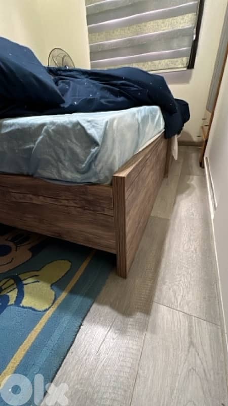 غرفة نوم عصرية بحالة ممتازة - للبيع العاجل Modern Bedroom, Like N – 2