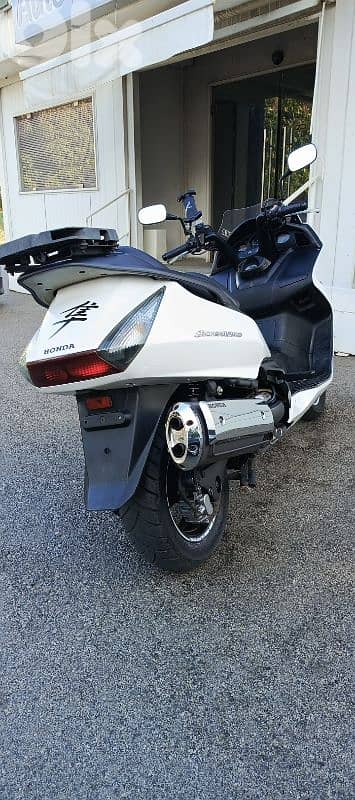 silver wing 600 cc 4