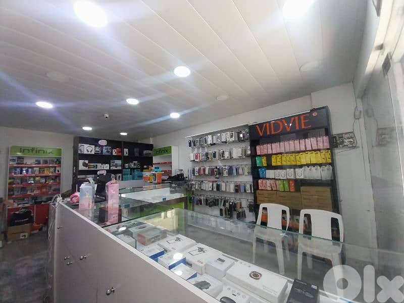 phone shop liquidation 1