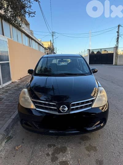 Nissan Tiida 2011