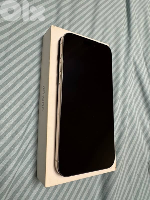 iphone 15 pro MAX 256 GB 3
