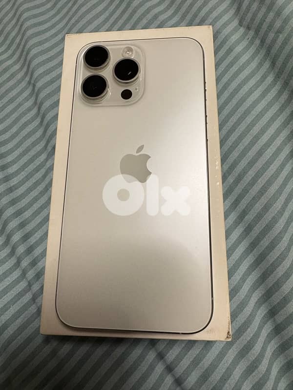 iphone 15 pro MAX 256 GB 5