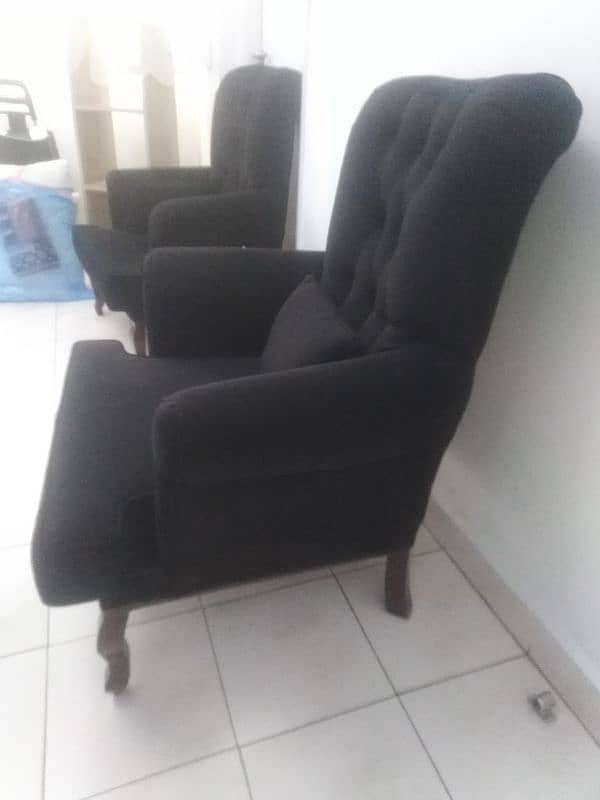 Black Armchair كنبايه مقعد اسود 2