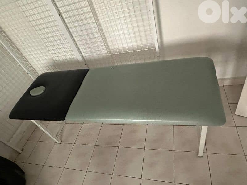 medical bed chariot تخت عياده 1