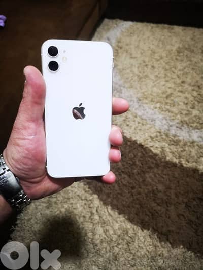 I Phone 11 ( 64GB Memory) used like New