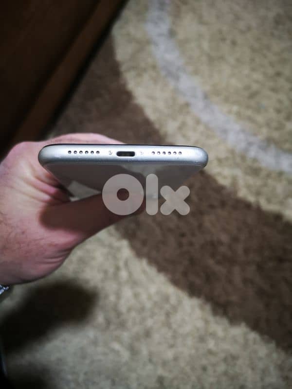 I Phone 11 ( 64GB Memory) used like New 4