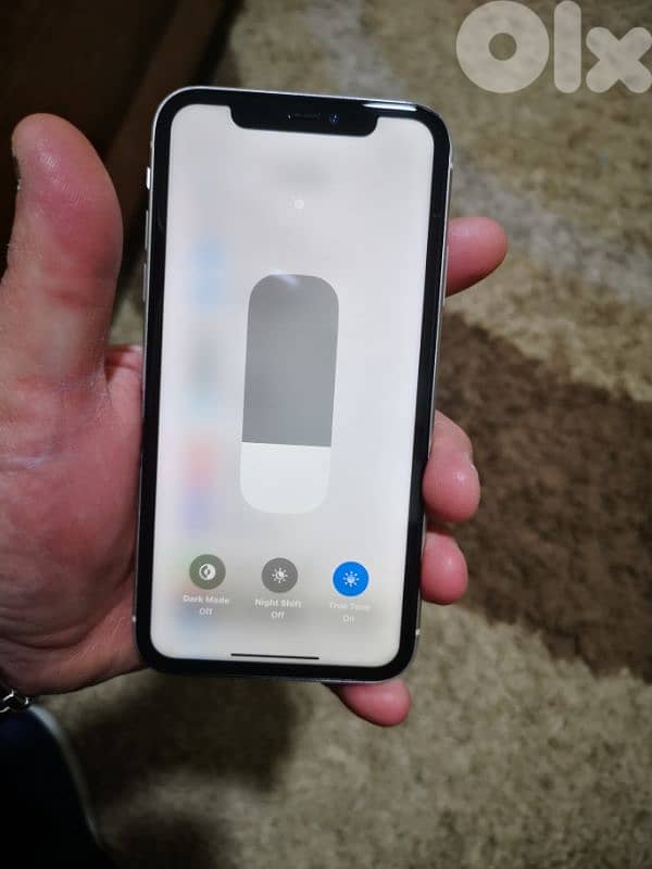 I Phone 11 ( 64GB Memory) used like New 8