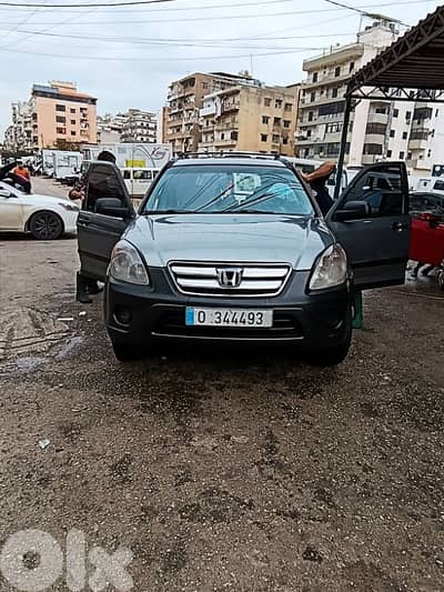 هوندا سي ار في 2005