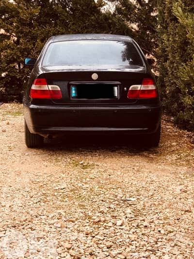 بي ام دبليو الفئة 3 2004