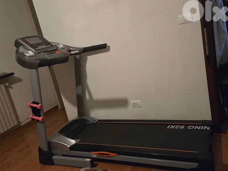 Treadmill for Sale – Excellent Condition 1