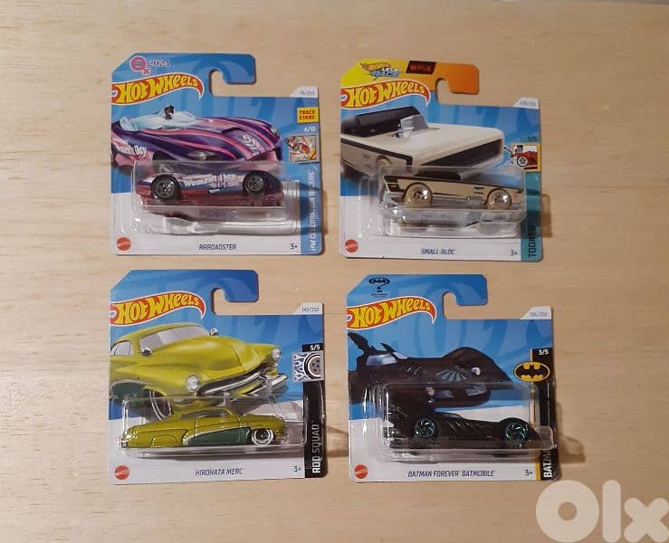 Hot Wheels (2024) diecast car model 1;64 8