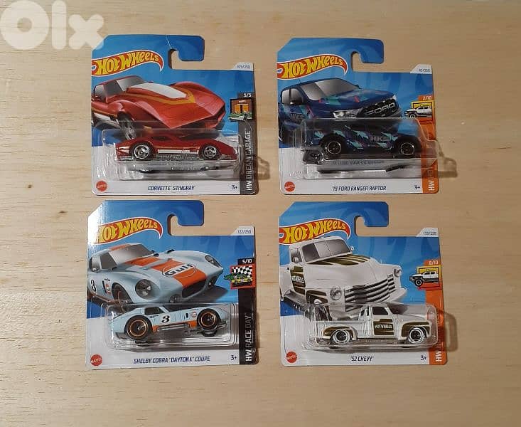 Hot Wheels (2024) diecast car model 1;64 16