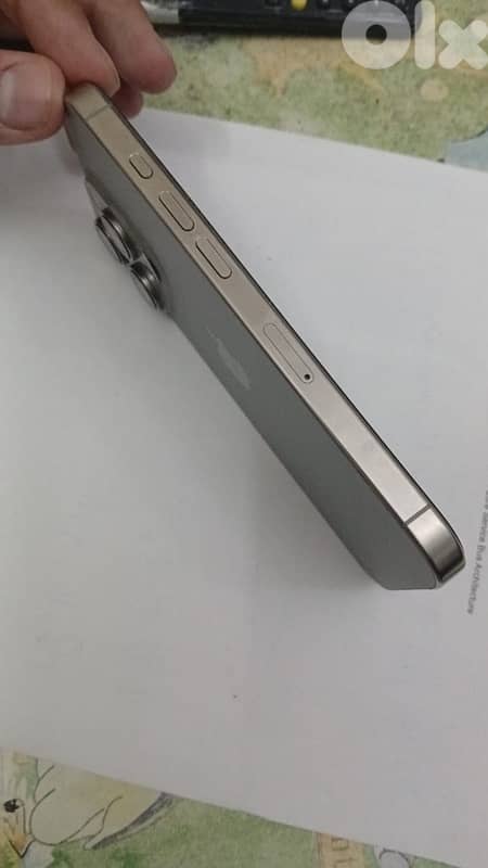 iphone 16 pro 128Gb 4