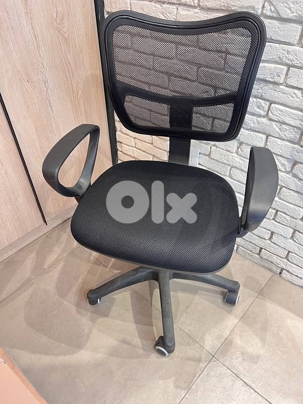 wood dispalys, cabinet , desk, shelves, tables and mirrors for shop 7