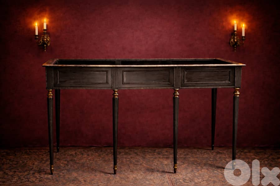 Antique multiuse console 1