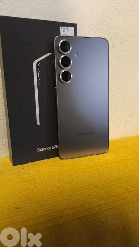 Samsung s25 12/256 9