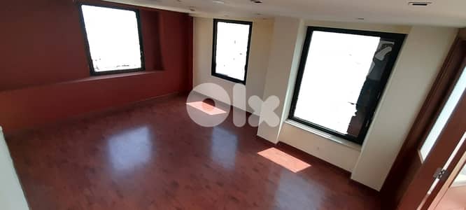 SPACIOUS OFFICE FOR RENT IN ACHRAFIEH PRIME | 320SQ | ACR-383
