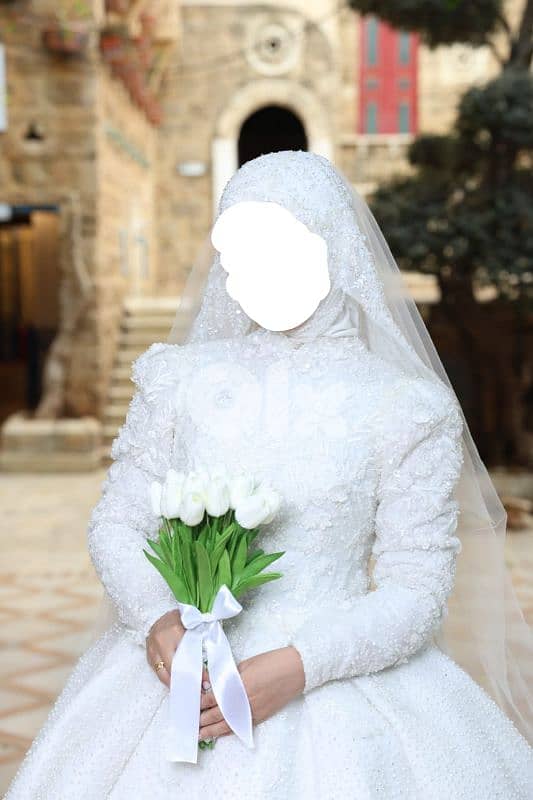 فستان عرس مع طرحة و سكربيتة لبسة وحدة للتصوير بعدو جديد ب ١٥٠$ كلن 1