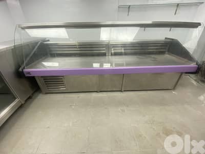 برادات واجهة  بحالة ممتازة