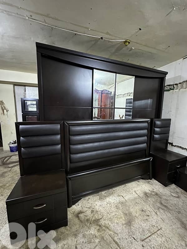 Full bedroom used like new 4