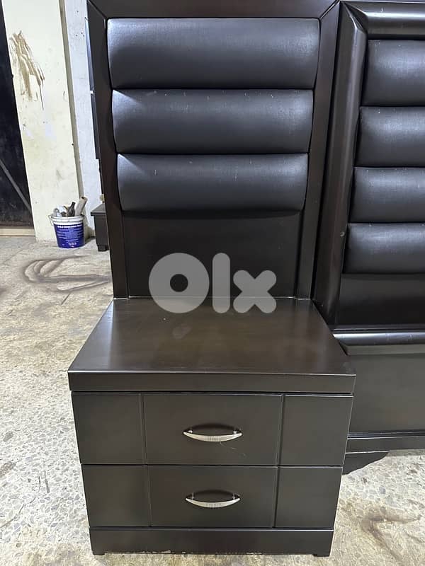 Full bedroom used like new 5