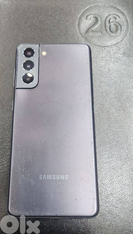 S21 5G.  128 G.  8 Ram 2