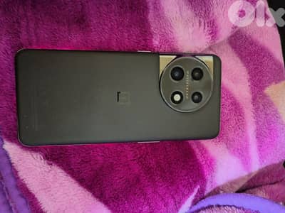 one plus 11 5g مكسوره شاشة