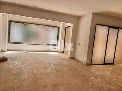 SPACIOUS APARTMENT IN ACHRAFIEH PRIME (270SQ) 3 BEDROOMS , (AC-870)